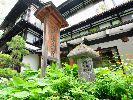 玄関横看板